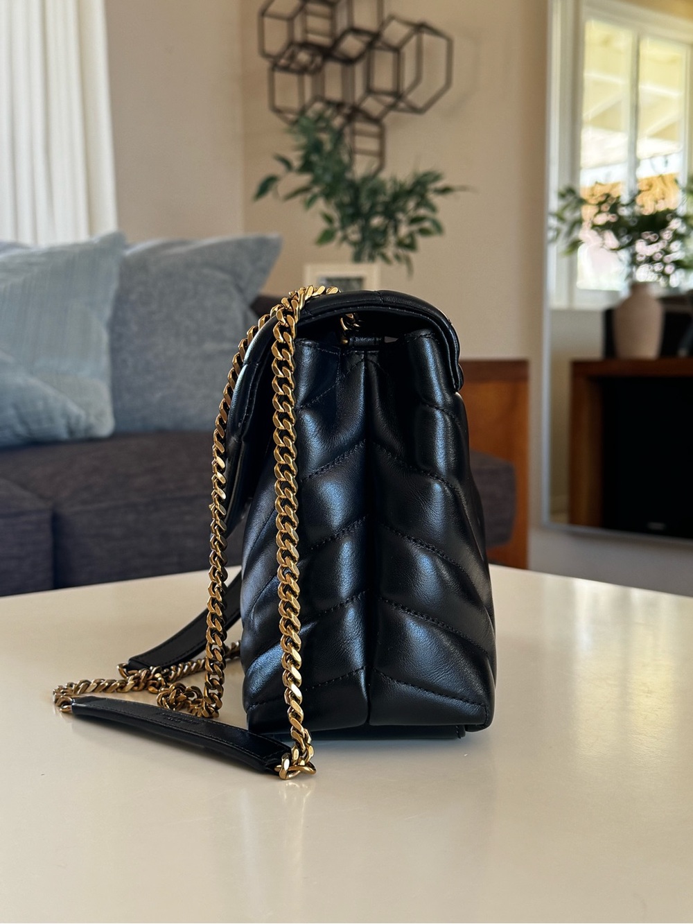 YSL SAINT LAURENT Calfskin Y Quilted Monogram Small Loulou Chain Satchel Black - Picture 4 of 14